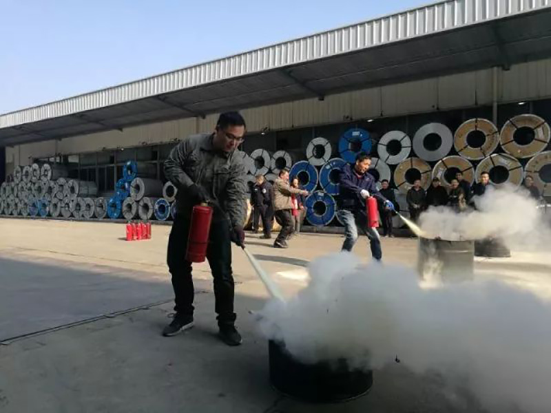 Fiți atenți la „ardere” – în timpul exercițiilor de incendiu