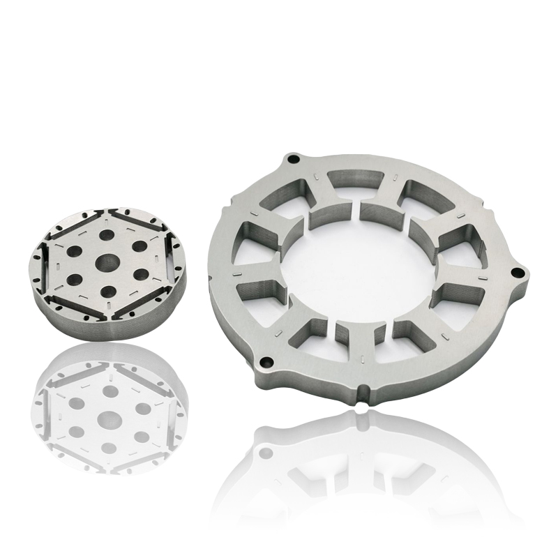 Cum influențează grosimea și factorul de stivuire al laminărilor într-un miez de stator de motor eficiența energetică, pierderile de curenți turbionari și nivelurile de zgomot operațional?